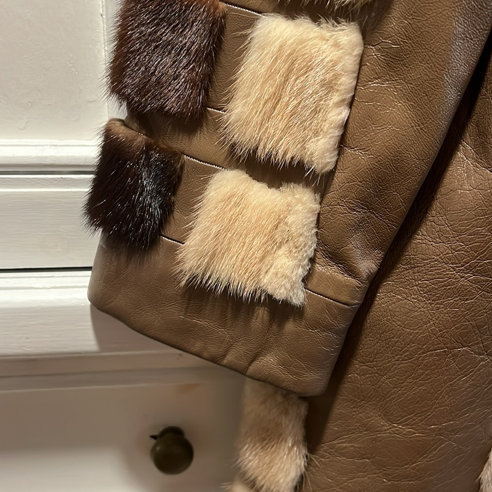 70’s Aesthetic, Vintage It Girl Fur Coat! - Picture 5 of 12